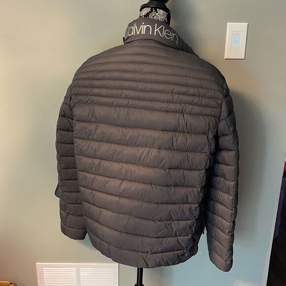 Calvin Klein Packable Water Resistant Jacket NEW - Picture 5 of 7